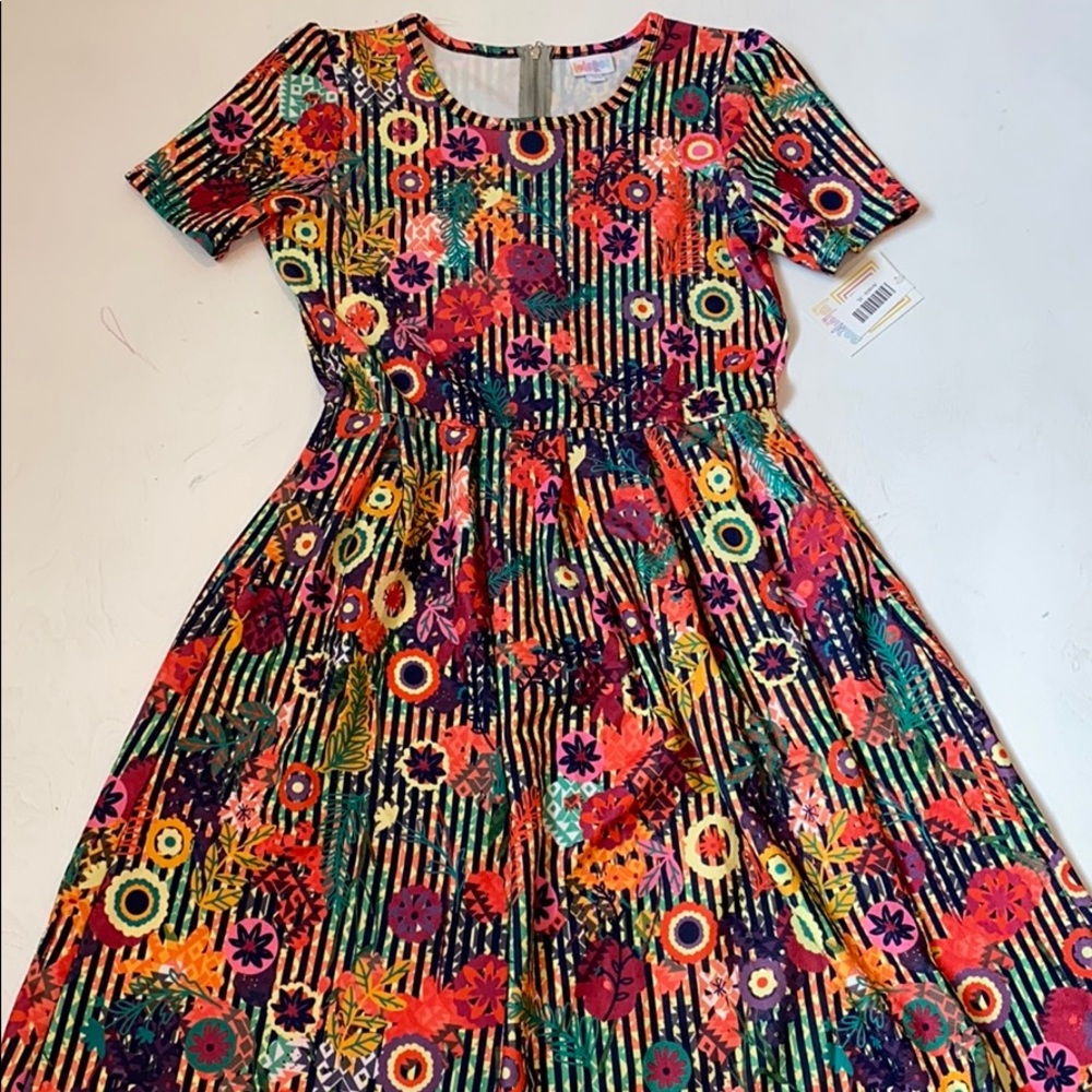 LuLaRoe Amelia